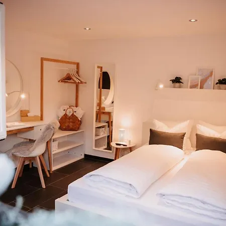 Charming Family Chalet For 8 People, With Private Hot Tub Les Clefs Buitenkant foto