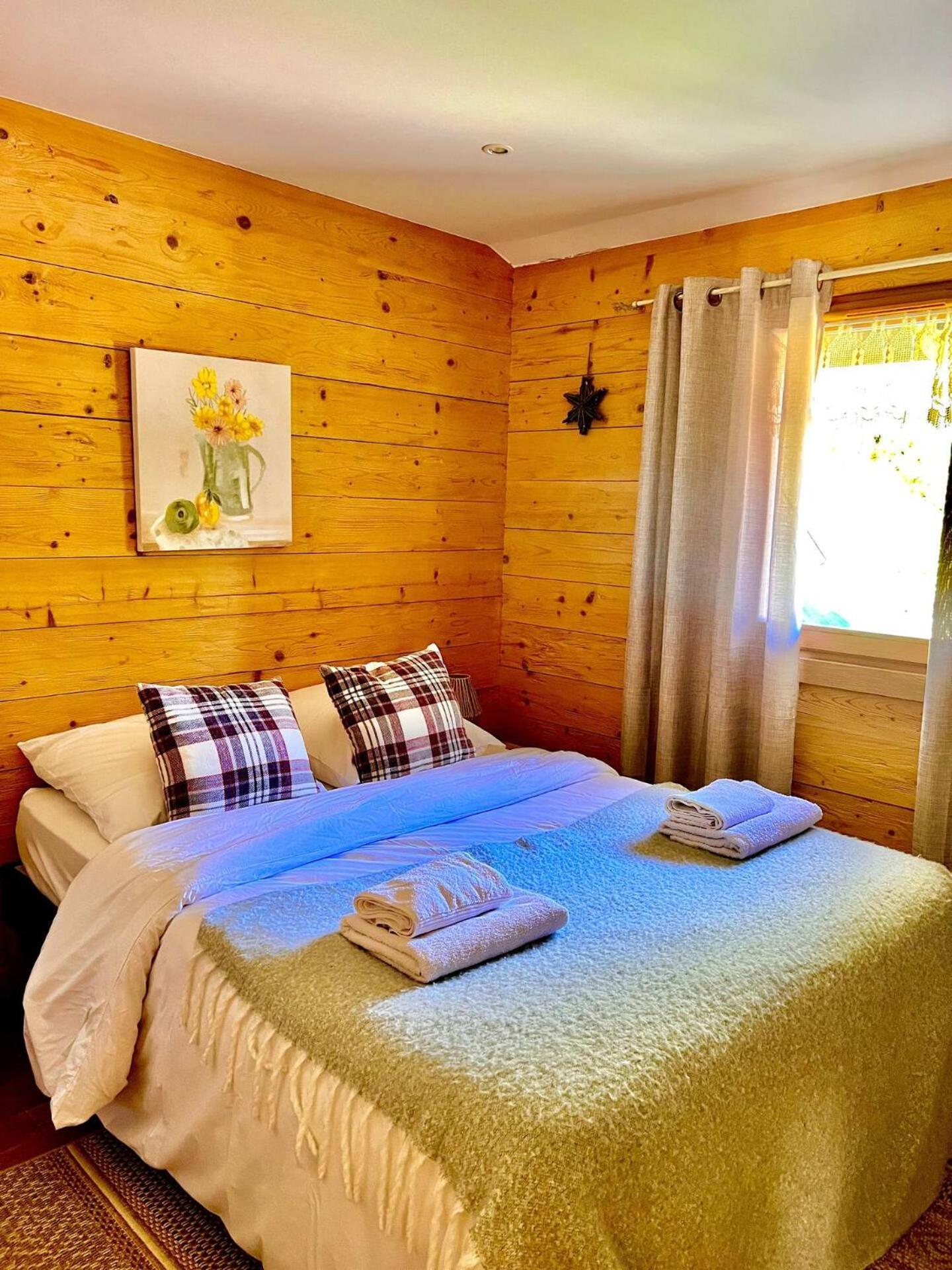 Charming Family For 8 People, With Private Hot Tub Les Clefs