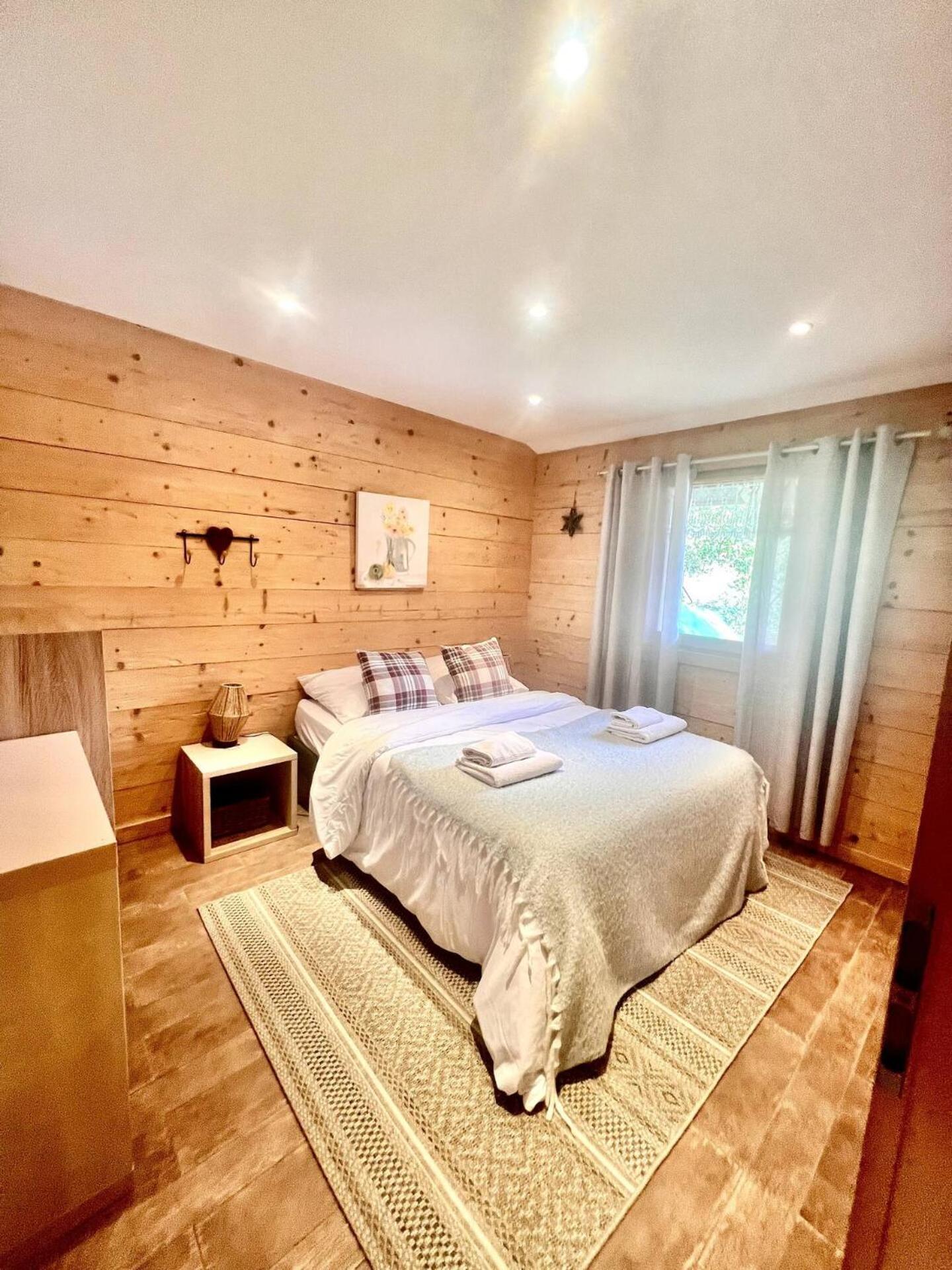 Charming Family For 8 People, With Private Hot Tub * Les Clefs